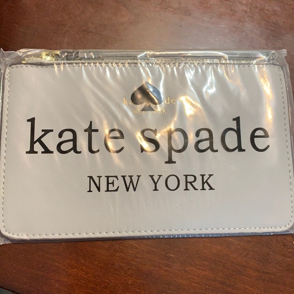 Kate spade wristlet grey purse